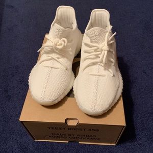 Yeezy Size 7 All White